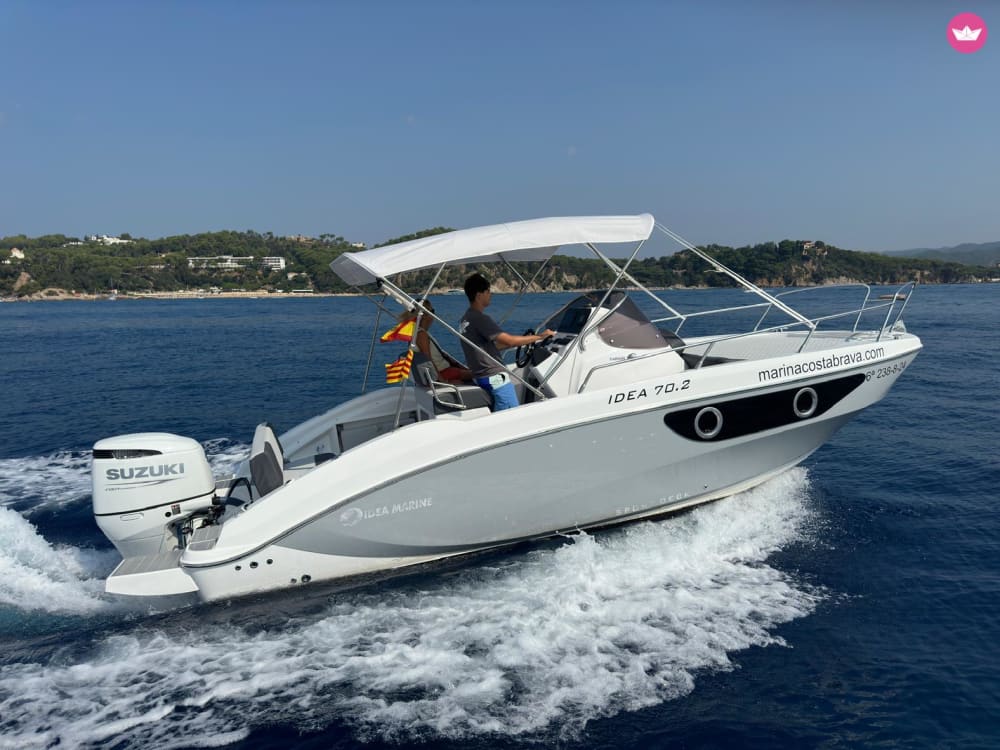 Un día completo de libertad, velocidad y rincones secretos en la Costa Brava.