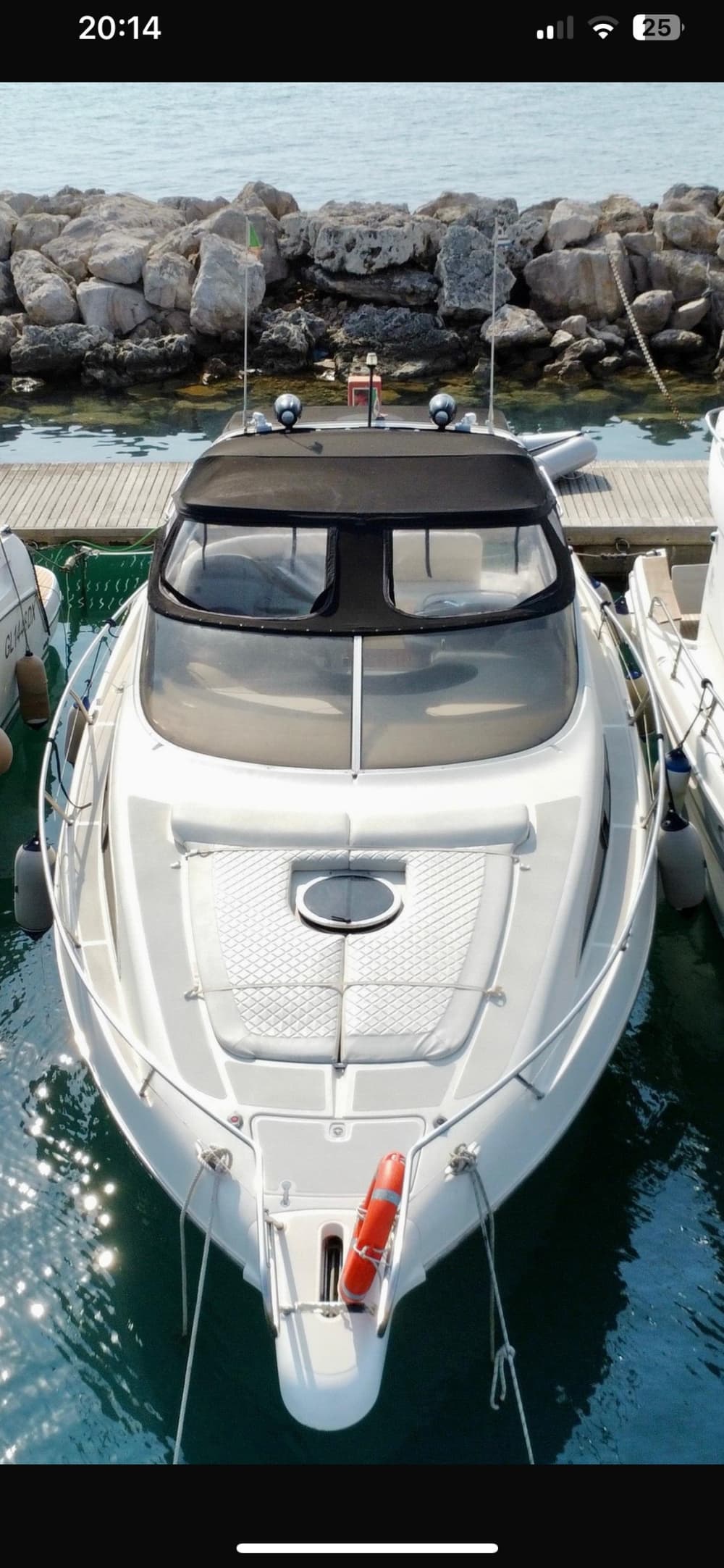Votre bateau à moteur privé pour une journée autour de San Foca