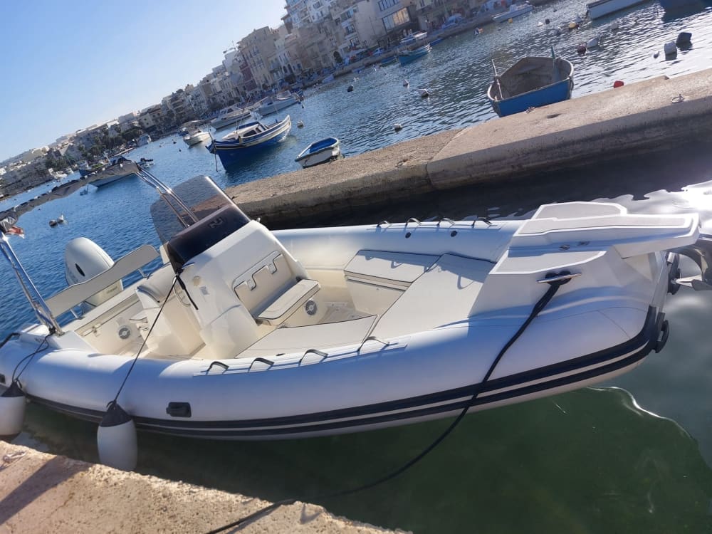 Private boat trip around Malta on a motorboat