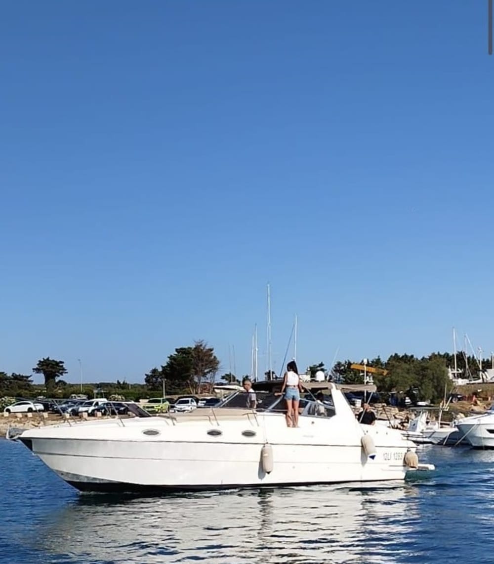 Escursione di mezza giornata in motoscafo a Gallipoli.