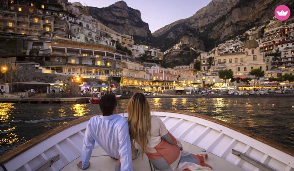 Tour privato in barca di un giorno intero sulla Costiera Amalfitana