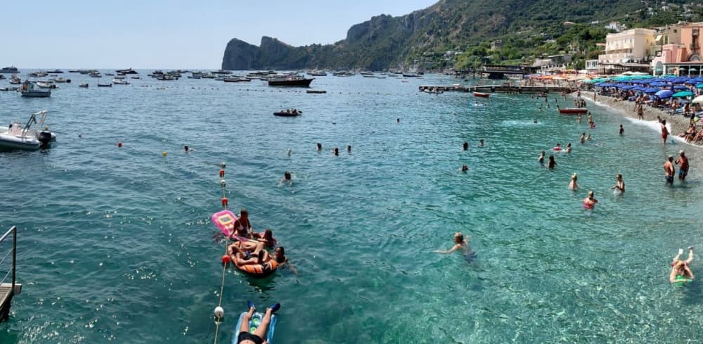 Tour privato in barca di un giorno intero sulla Costiera Amalfitana