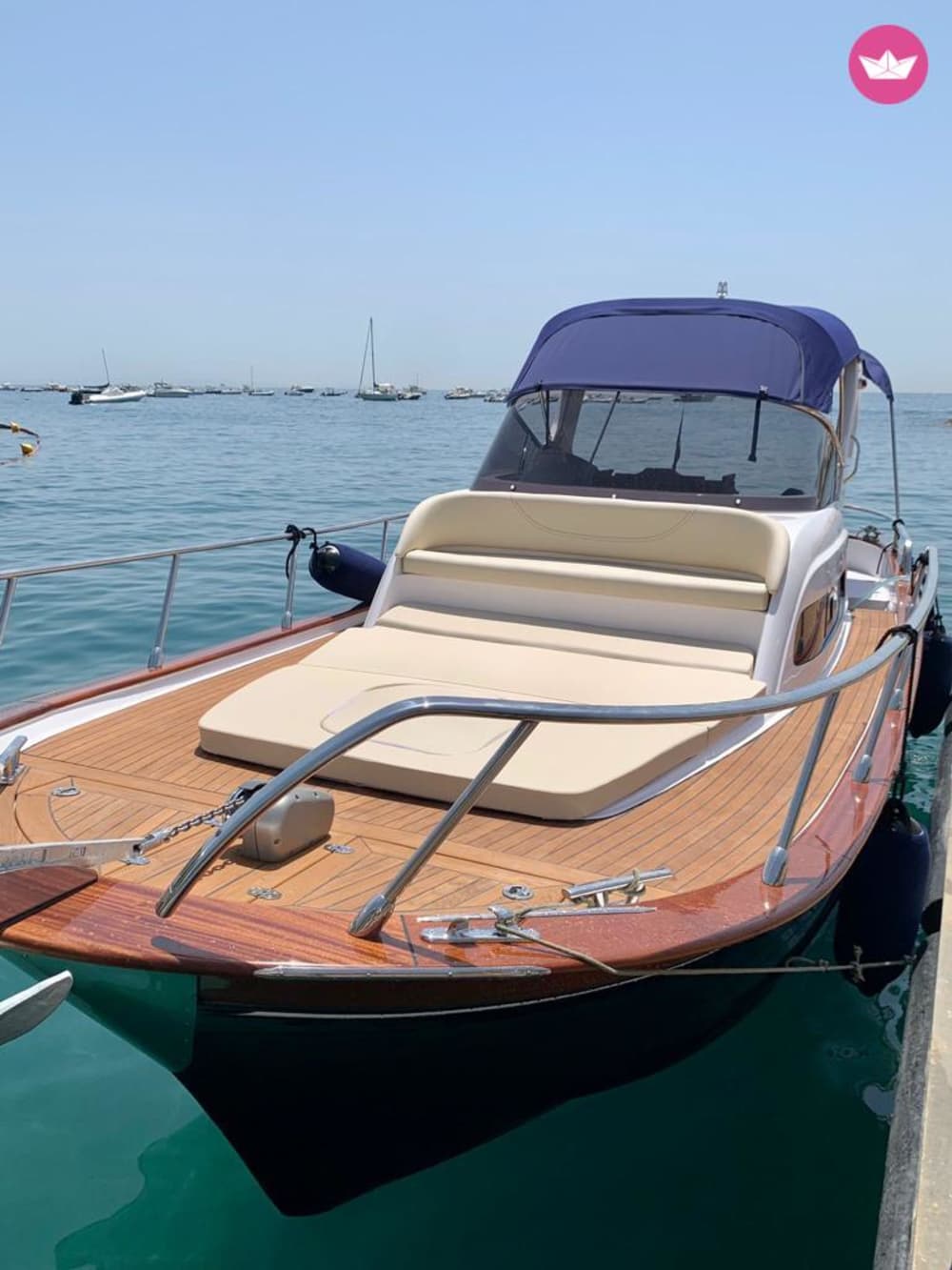 Tour privato in barca di un giorno intero sulla Costiera Amalfitana