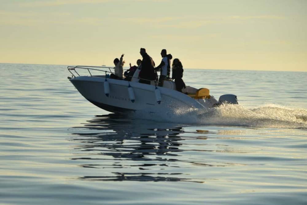 A day on the Amalfi Coast: enjoy 7.5 hours of exploration aboard a motorboat.