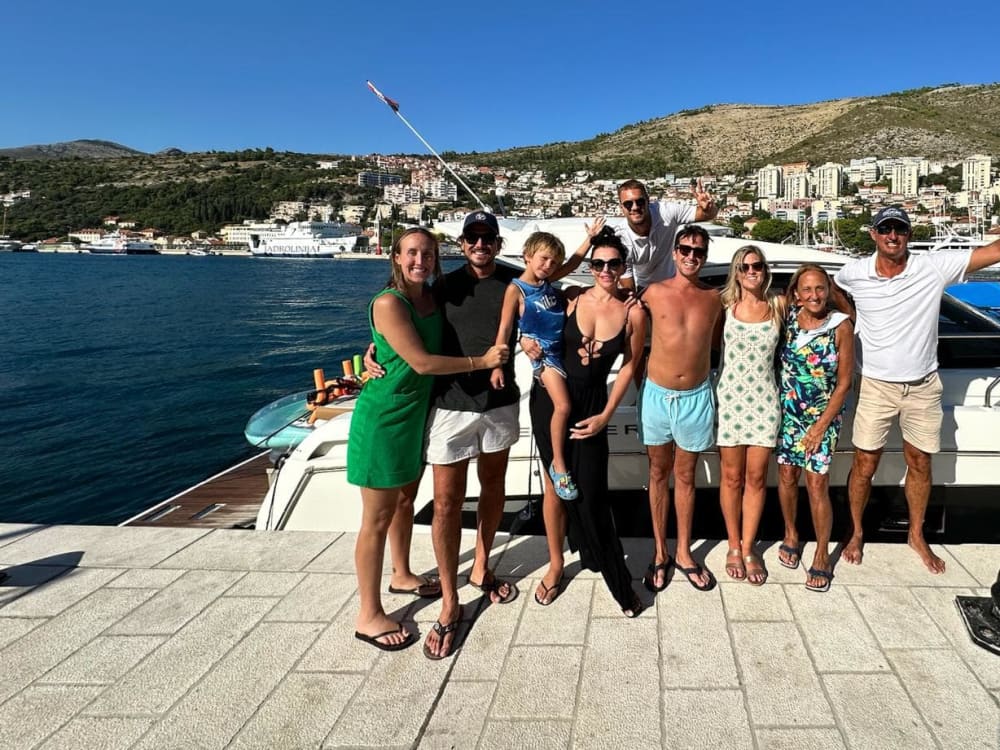 Tour privato di mezza giornata alle isole Elafiti: esplora le grotte blu e verde da Dubrovnik