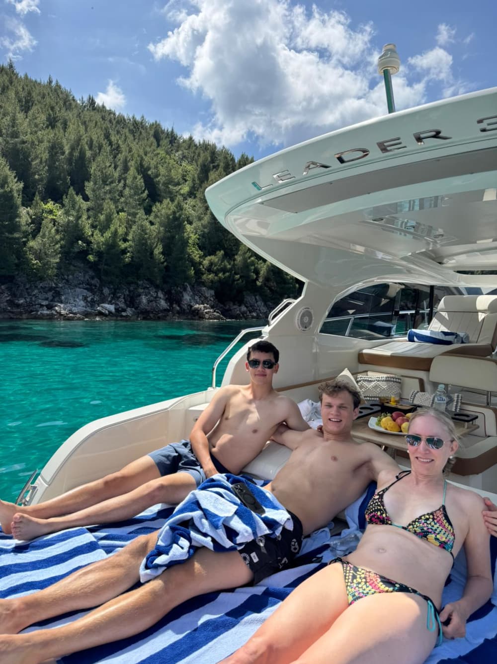 Excursión privada de un día completo a las islas Elafiti: explora las cuevas Azul y Verde desde Dubrovnik