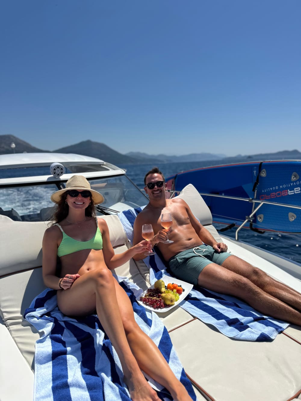 Excursión privada de un día completo a las islas Elafiti: explora las cuevas Azul y Verde desde Dubrovnik