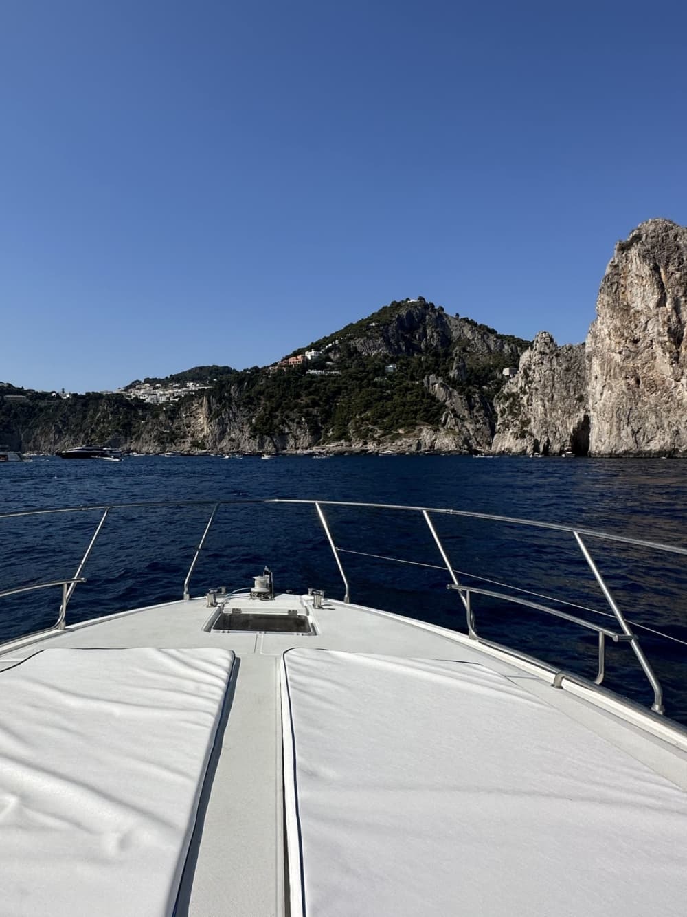 Les rêves italiens commencent en mer : une croisière de 9 heures au cœur de Torre del Greco