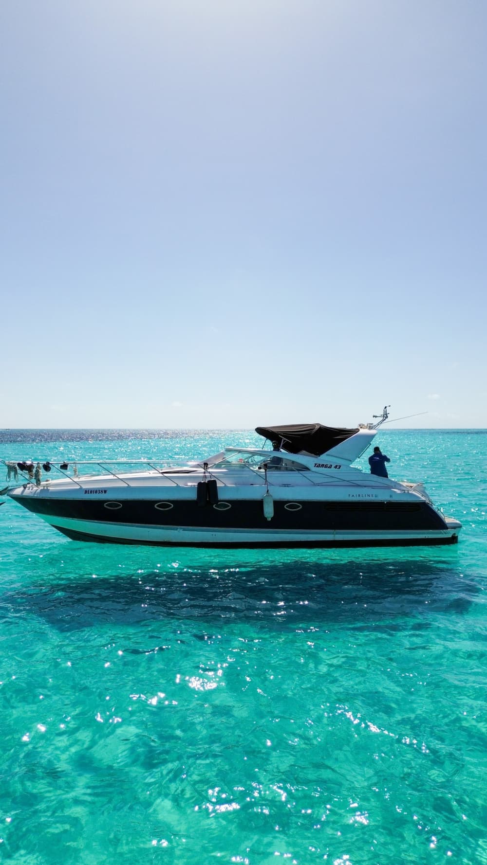 Una giornata magica a Cancún a bordo di un motoscafo.