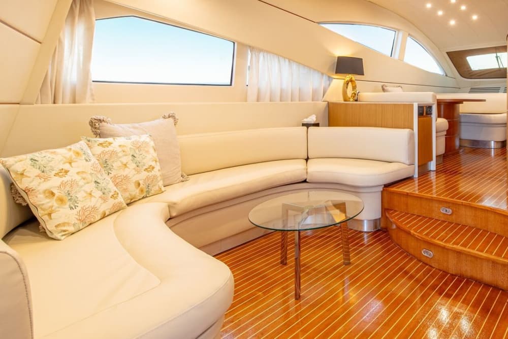 Évasion sur la côte est de Formentera : Levante et Es Pujols en yacht - 8h