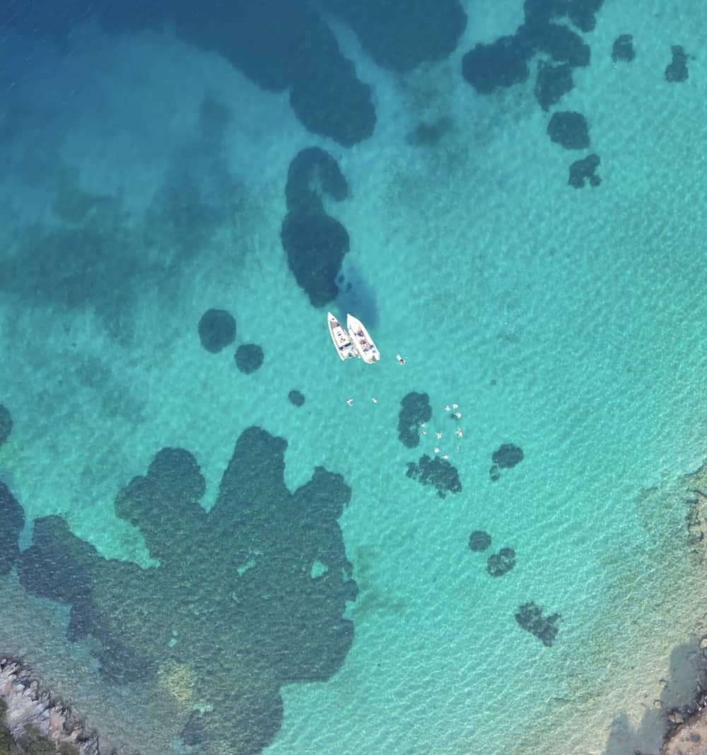 Disfruta de 7 horas en lancha motora para explorar Maratón.