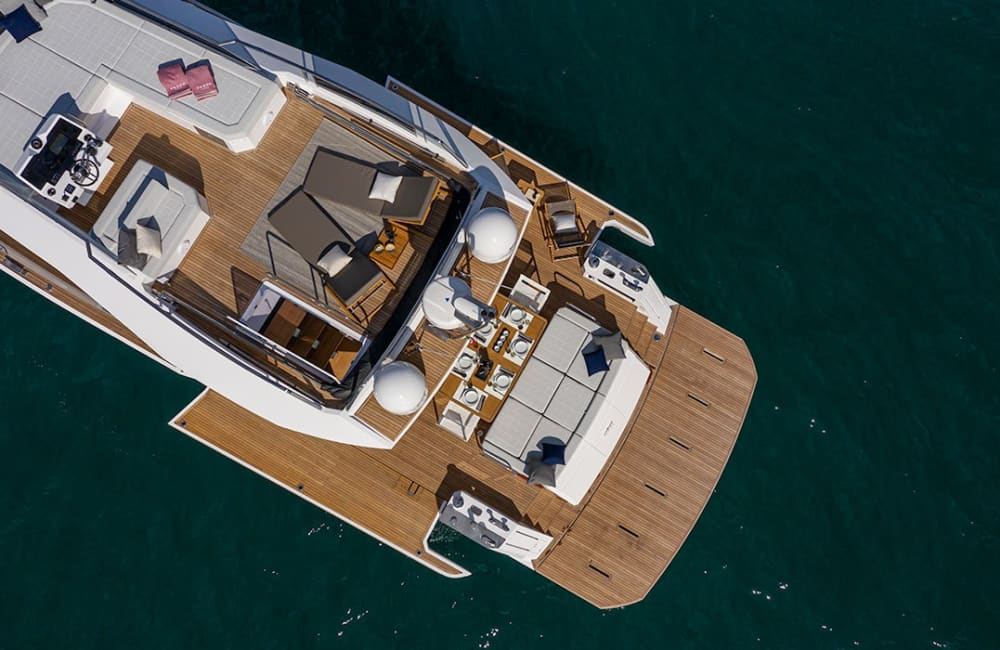 Luxury Yacht Experience – Grotta Azzurra & Faraglioni