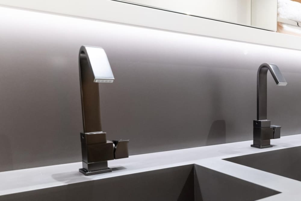 Luxury Yacht Experience – Grotta Azzurra & Faraglioni