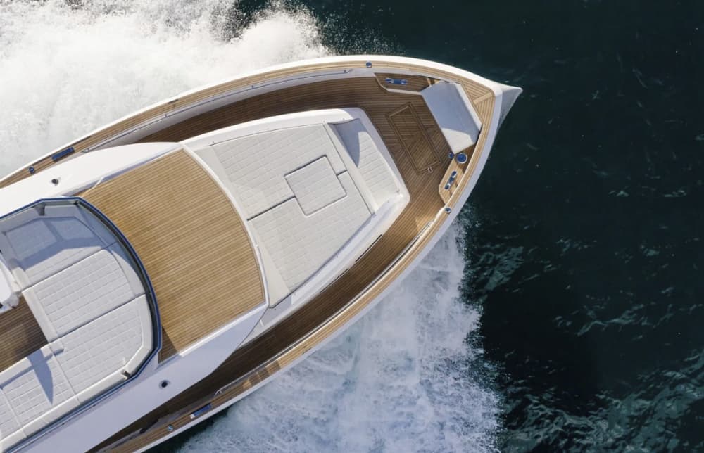 Luxury Yacht Experience – Grotta Azzurra & Faraglioni