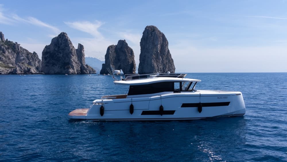 Luxury Yacht Experience – Grotta Azzurra & Faraglioni