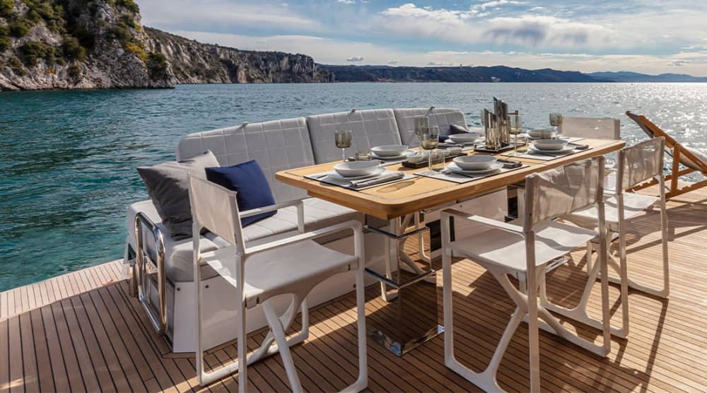 Luxury Yacht Experience – Grotta Azzurra & Faraglioni