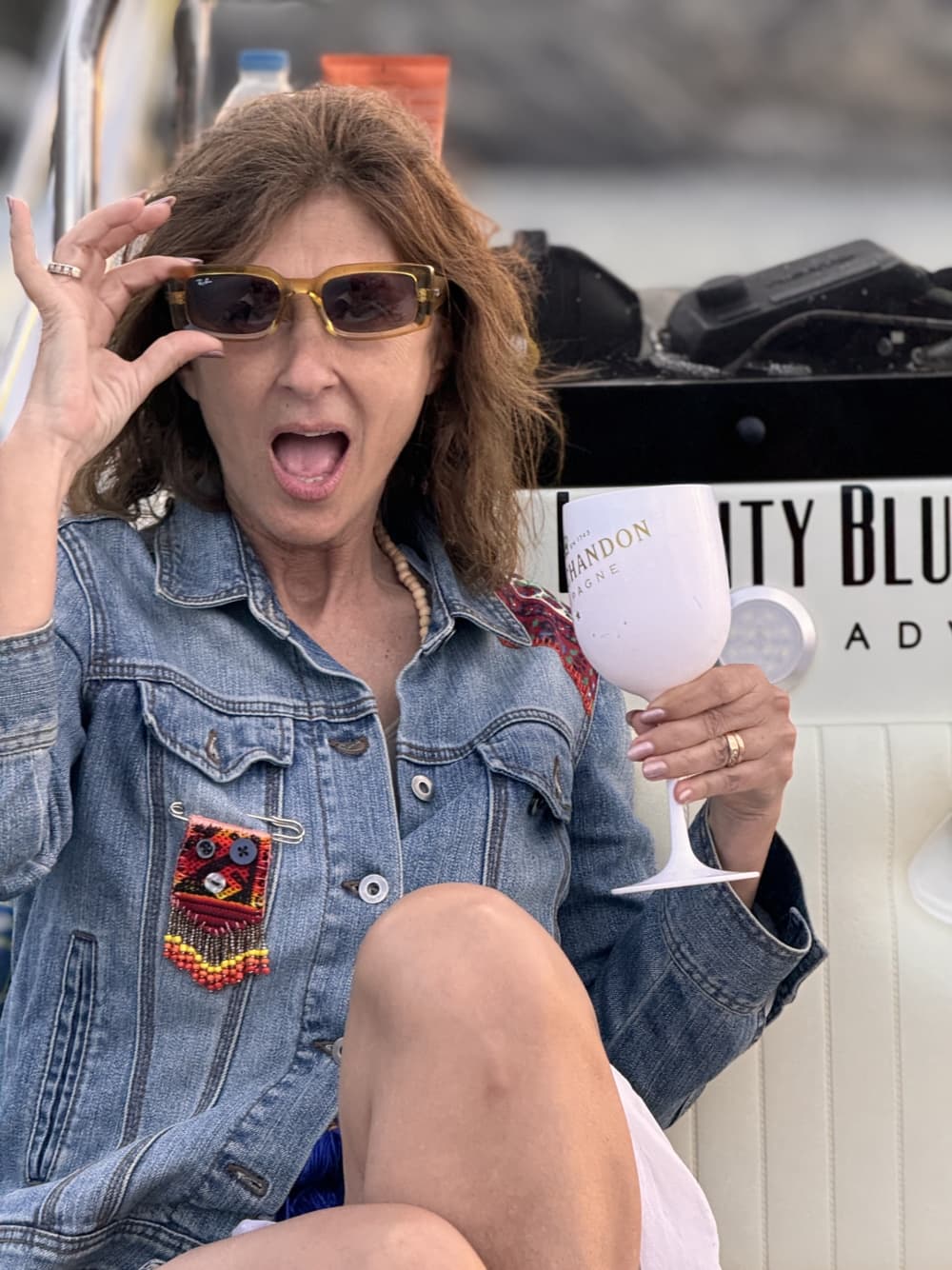 Su lancha motora privada para pasar un día alrededor de Syros.