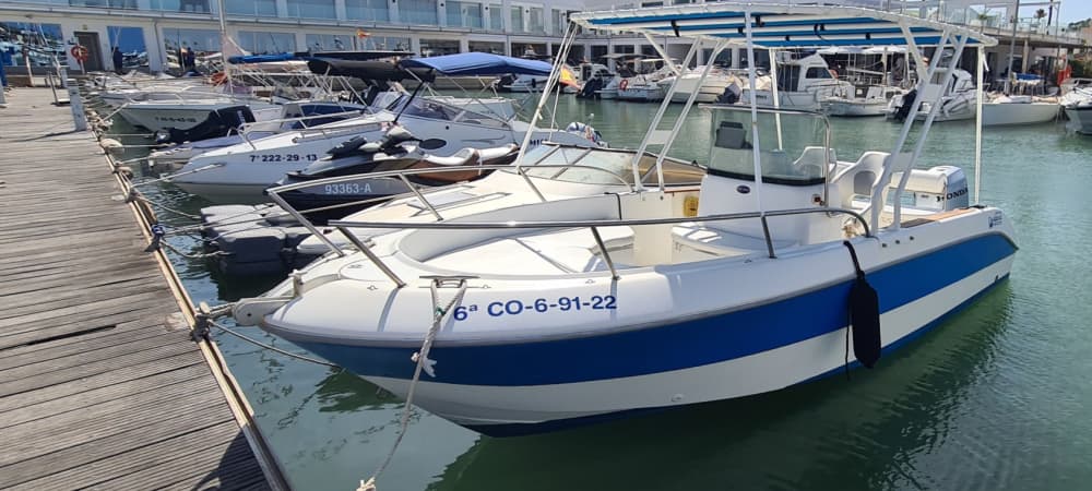 Excursión en barco desde Xàbia hasta Moraira.