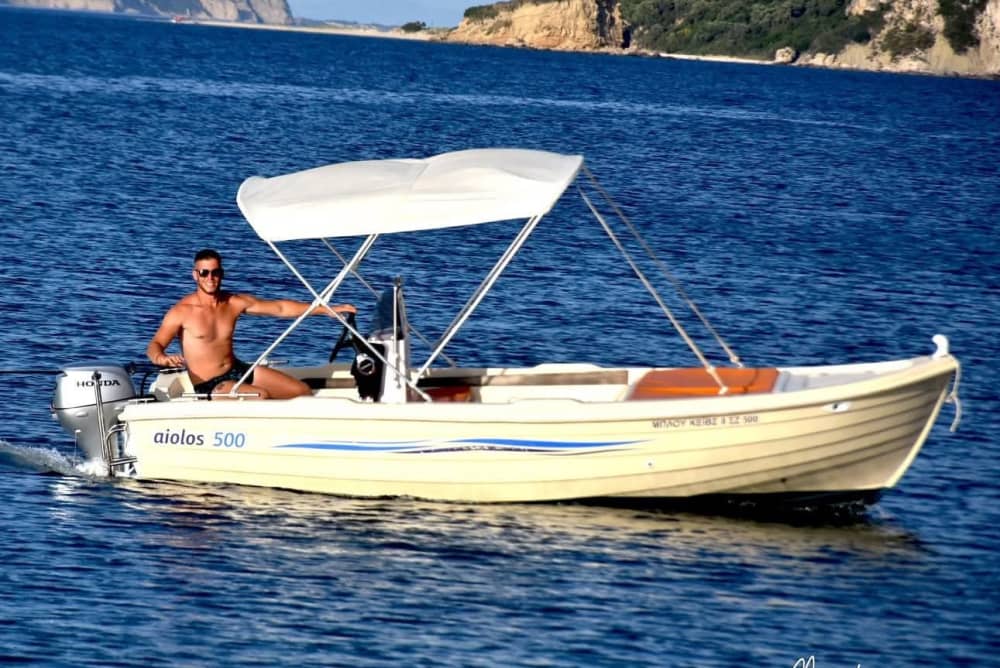 Keri Port nach Mizythres: Die blaue Odyssee