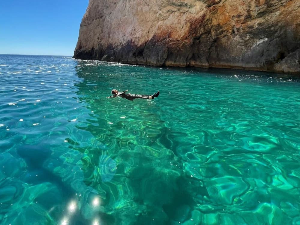 Keri Port nach Mizythres: Die blaue Odyssee