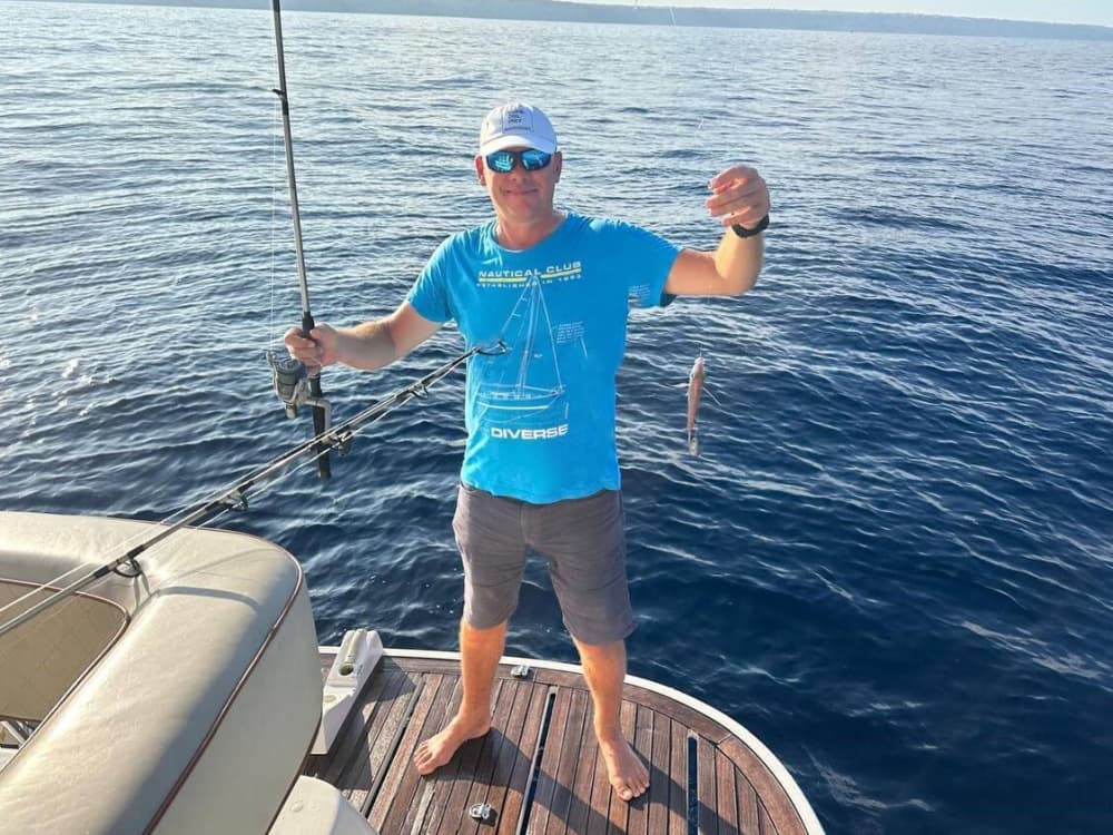 8h of Hidden Coves, Crystal Waters & Full-Day Escape