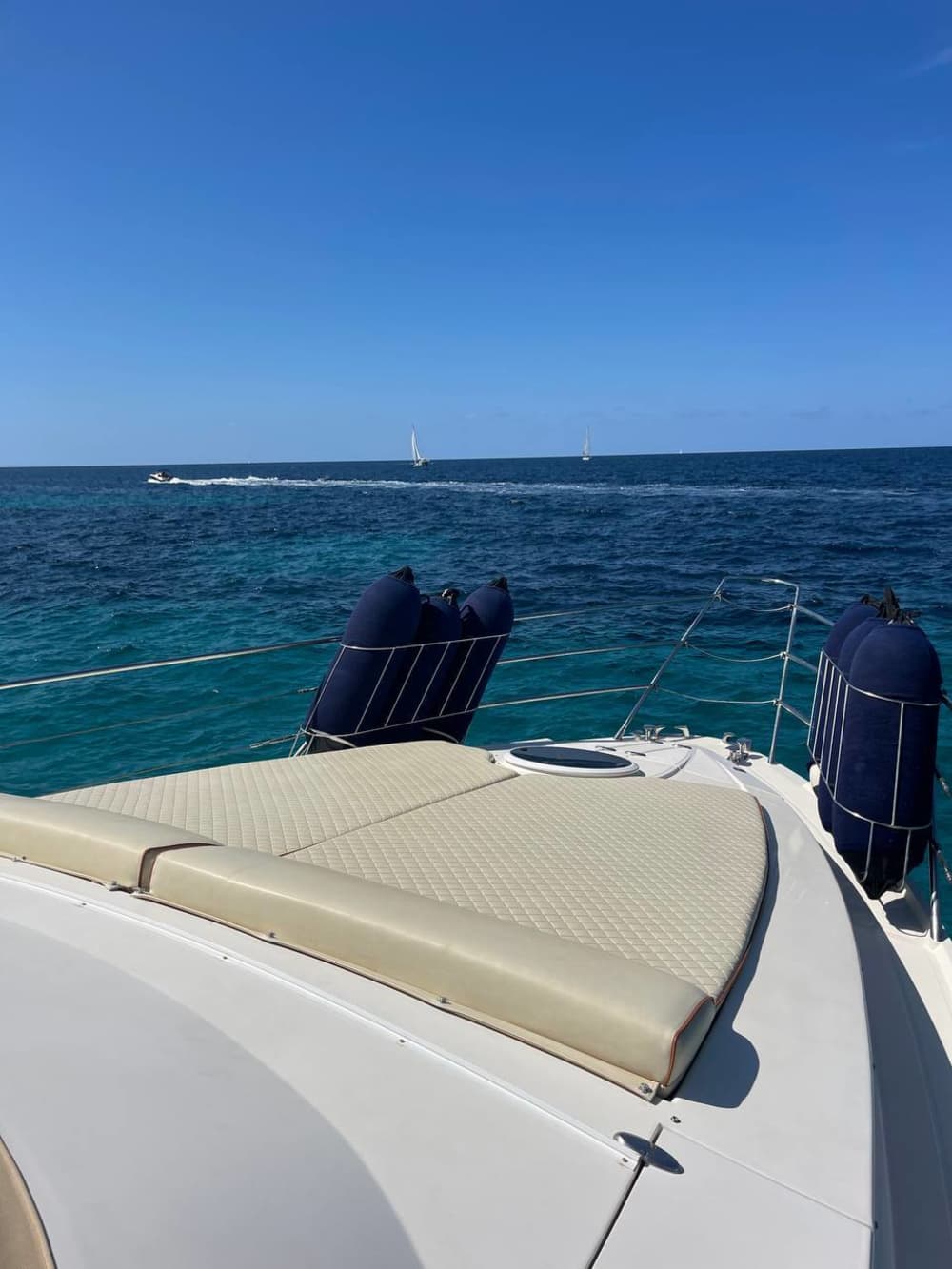 8h of Hidden Coves, Crystal Waters & Full-Day Escape