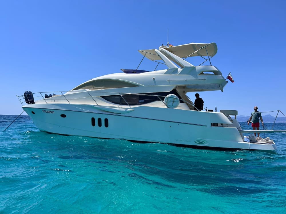 8h of Hidden Coves, Crystal Waters & Full-Day Escape