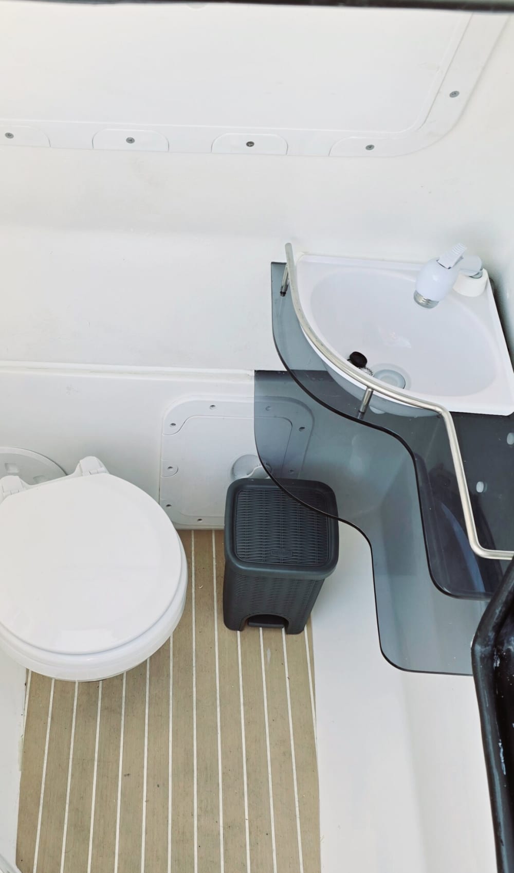 4 uur zonneschijn rond Palermo op een motorboot