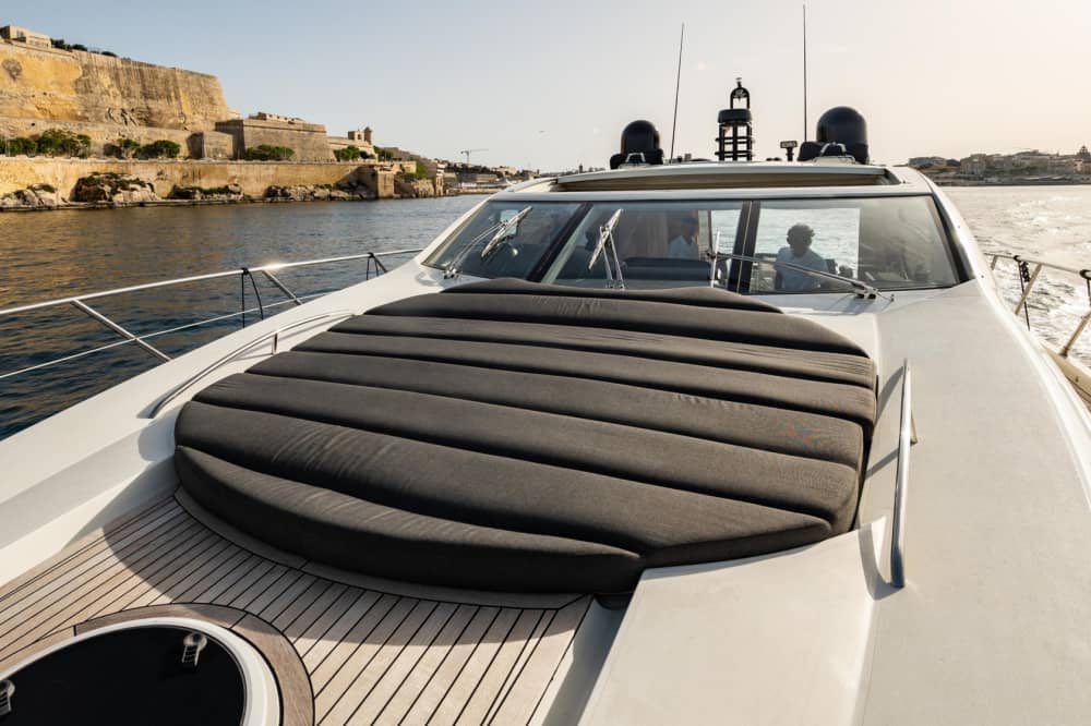 Prywatny rejs półdniowy – luksusowa ucieczka na pokładzie Sunseeker Predator 72