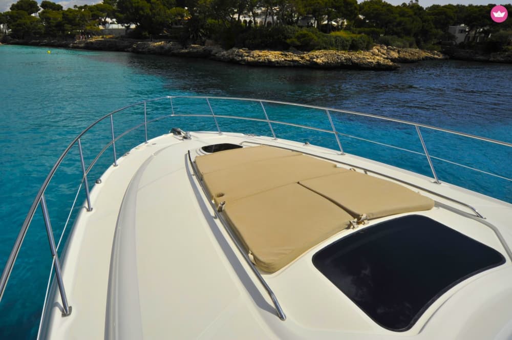 Half-day walk through Cala Figuera