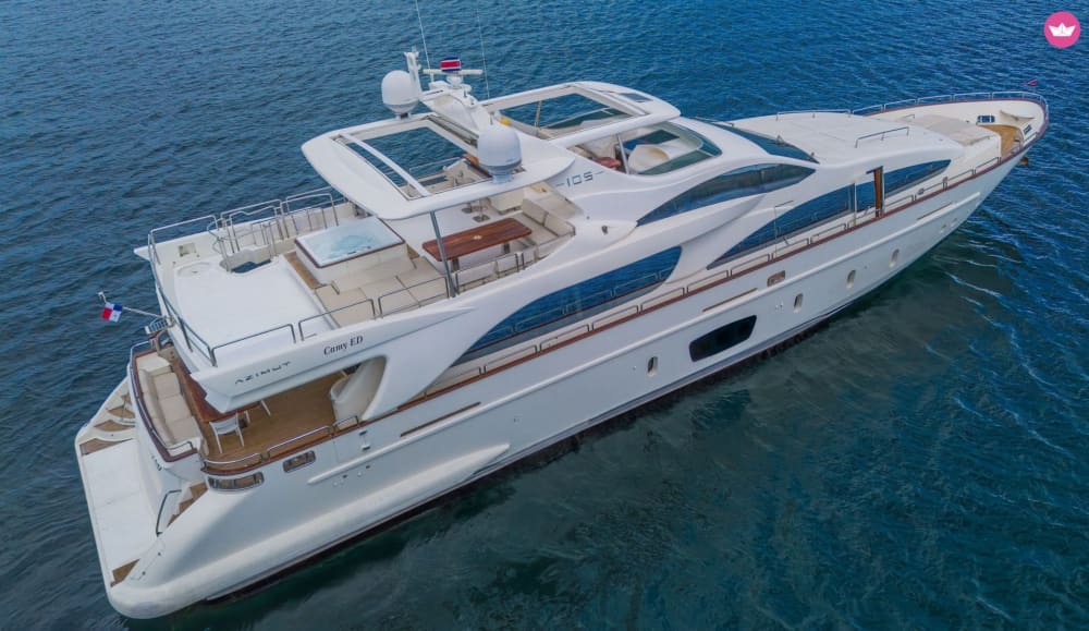 Private Megayacht Escape: Direct Beach Boarding from any Hotel Beach at Peninsula Papagayo or Flamingo area