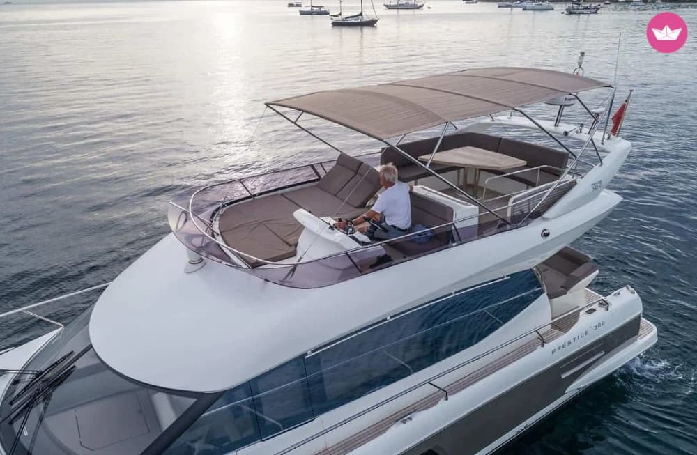 Journée luxe en mer avec skipper – Côte d’Azur