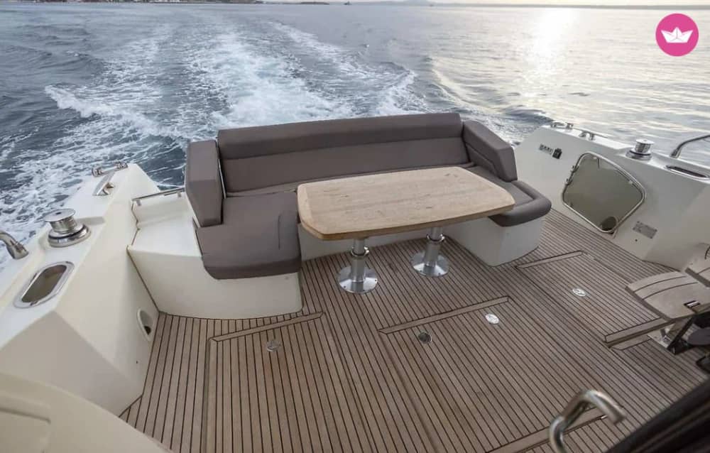 Journée luxe en mer avec skipper – Côte d’Azur