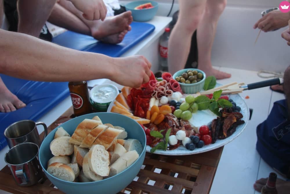 2 Hours: Caves, Cliffs & Ocean Swim in Algarve