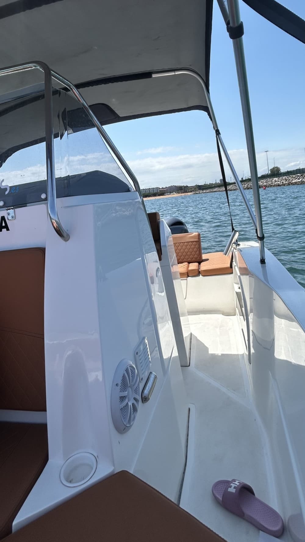 Opustite se na izletu brodom u Gijónu u trajanju od 3 sata i 30 minuta