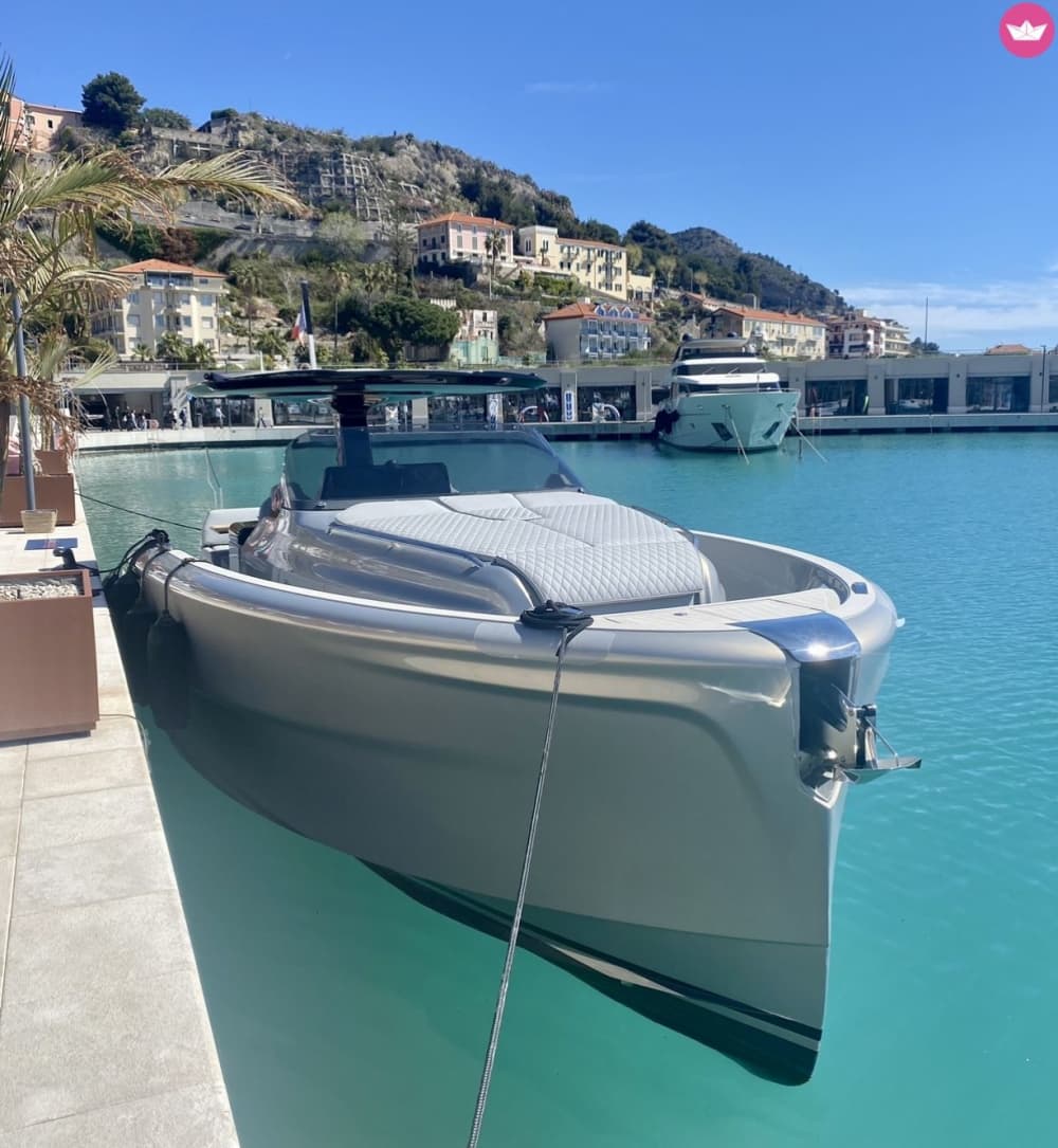 Частная Ривьера в Антибе: незабываемый день на Средиземноморье.