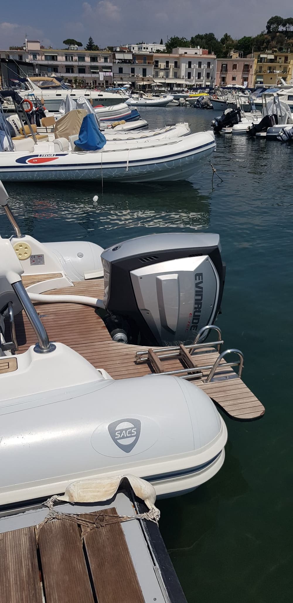 One day to discover Porto Badino: Pure relaxation on the Italian blue