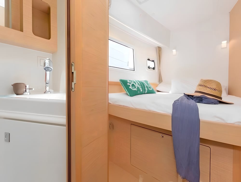 Full-day sailing trip in Grenada on a catamaran