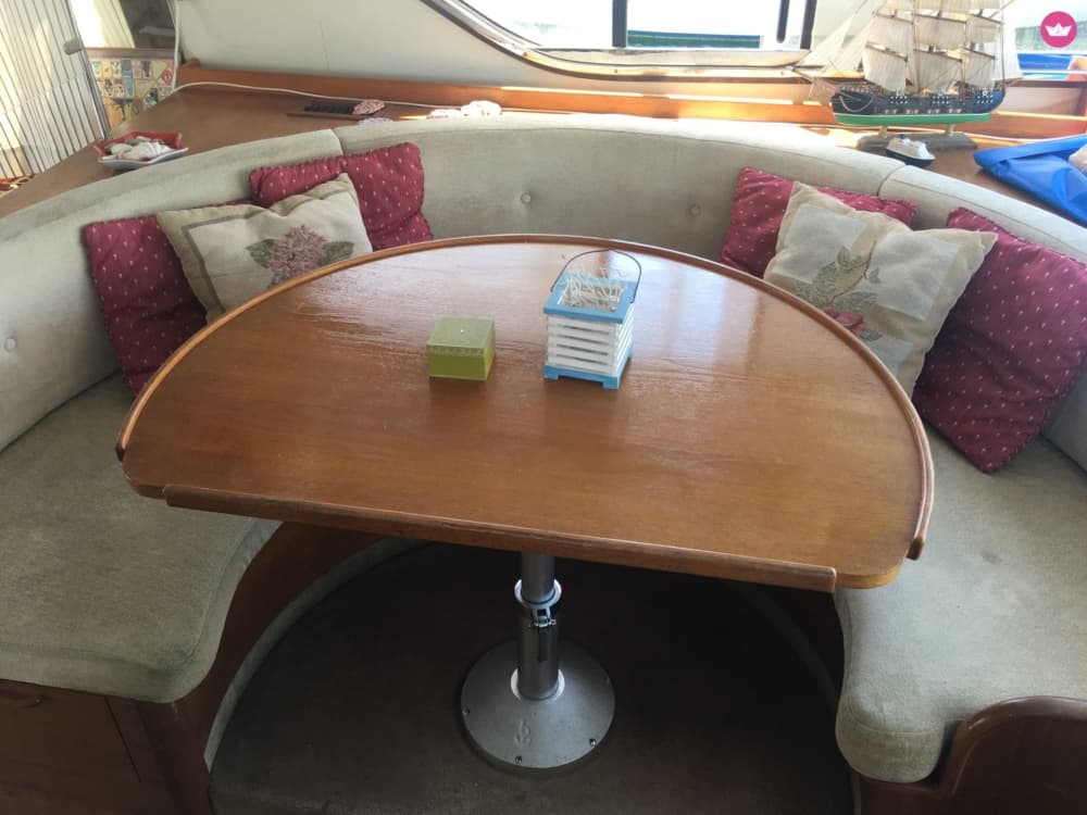 Fuga nel Mediterraneo: tour privato in barca di 4 ore da Valencia