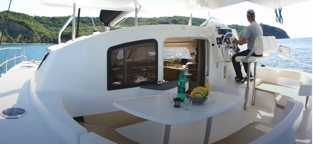 Neem 9 uur de tijd om de verborgen magie van Izola vanaf de golven te ontdekken.