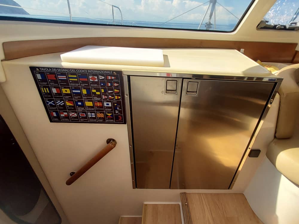 Neem 9 uur de tijd om de verborgen magie van Izola vanaf de golven te ontdekken.