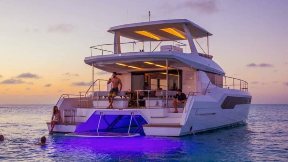 Journée en catamaran au départ d'Antibes