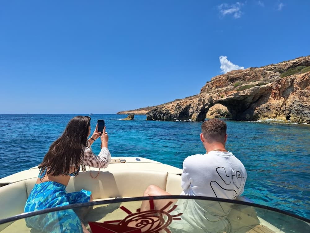 Exclusive Full-Day  Boat Trip: Comino, Blue Lagoon, Crystal Lagoon & Hidden Caves