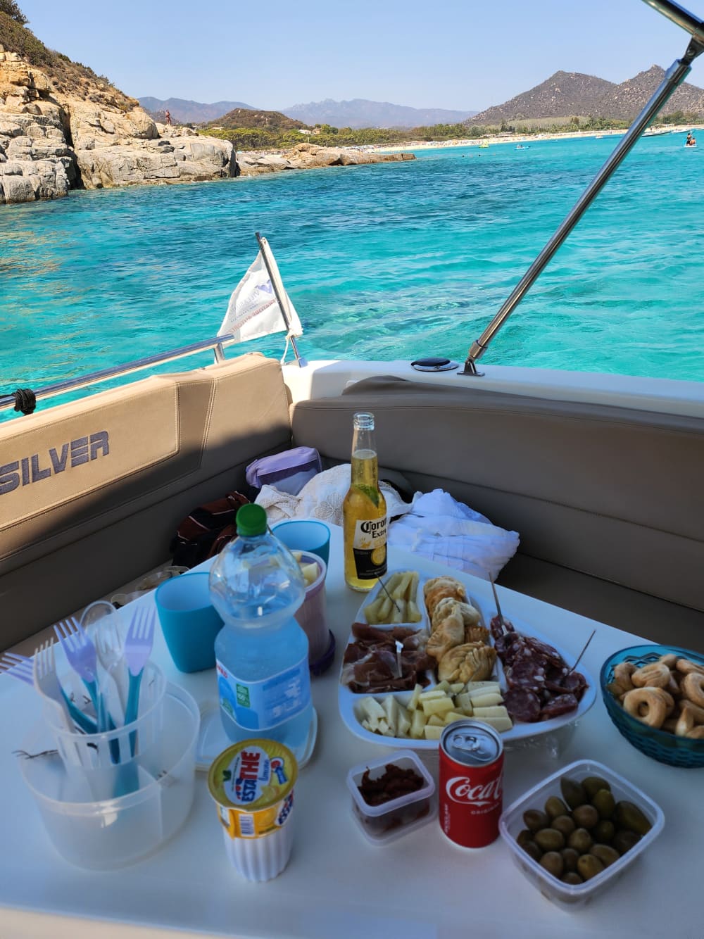 Rejs minijachtem: odkryj Punta Molentis oraz najpiękniejsze plaże i wyspy Villasimius.