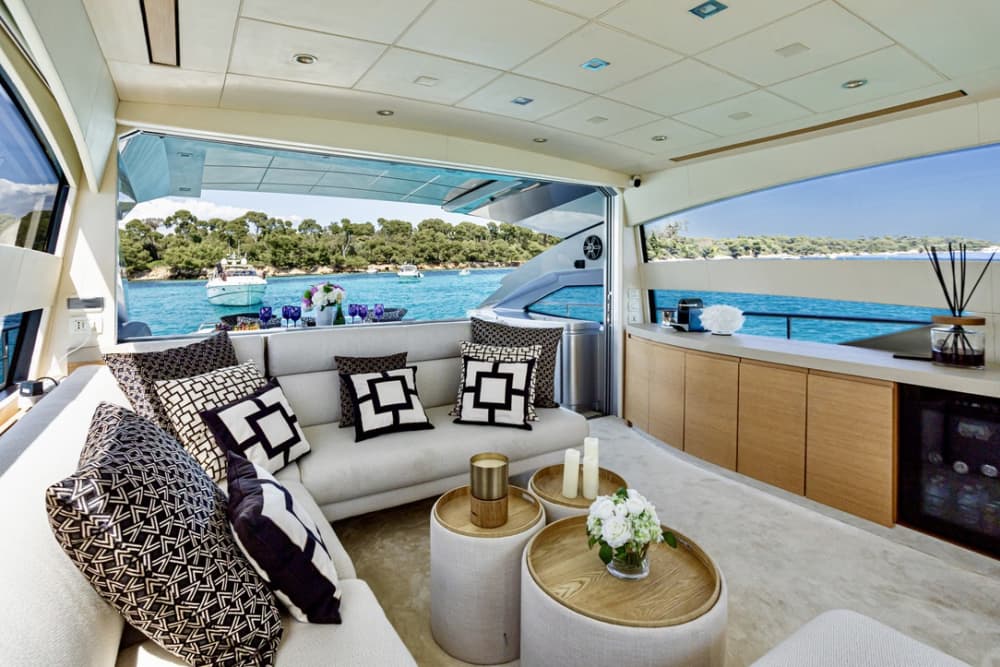 Sunset cruise between the Lérins Islands and the Bay of Cannes