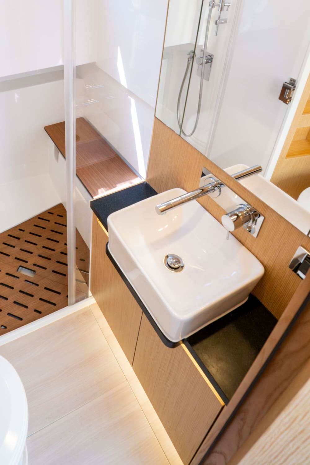 Få varje ögonblick att räknas: En heldag i solen runt Sainte-Maxime på en motorbåt