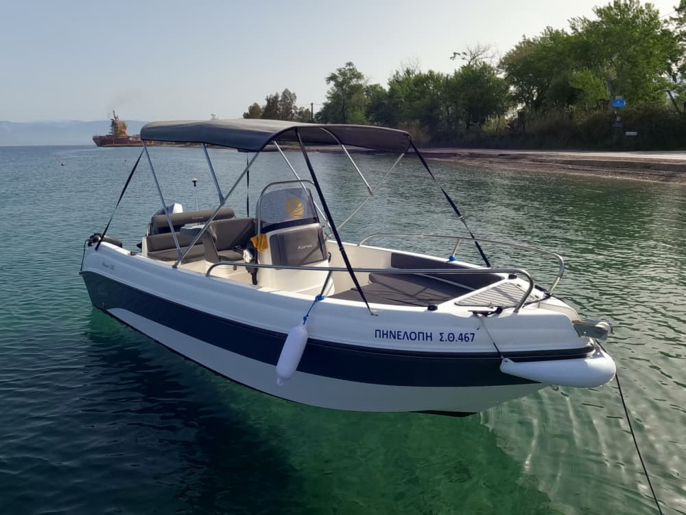 Legendarna przerwa: 3,5 godziny rejsu motorówką po Santorini