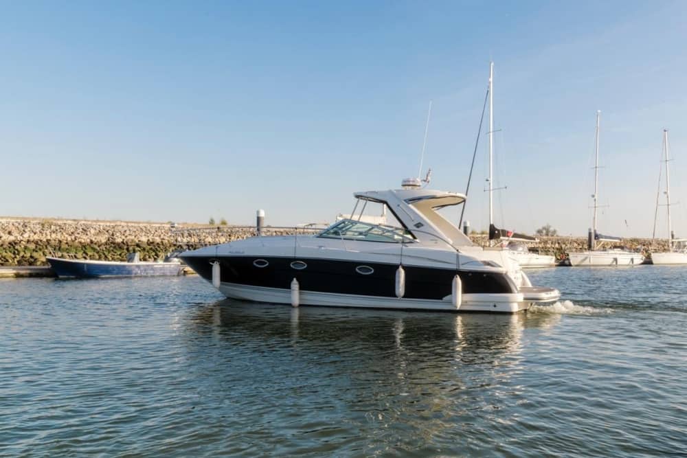 Private boat trip around Cascais on a motorboat