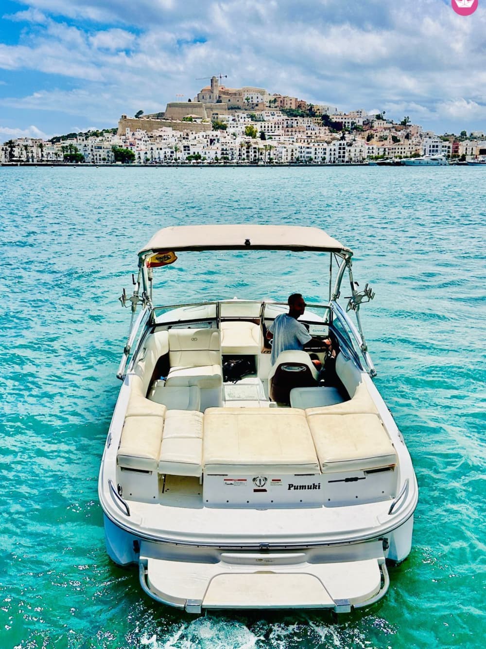 Escapada al sur de Ibiza: acantilados, calas y aguas cristalinas