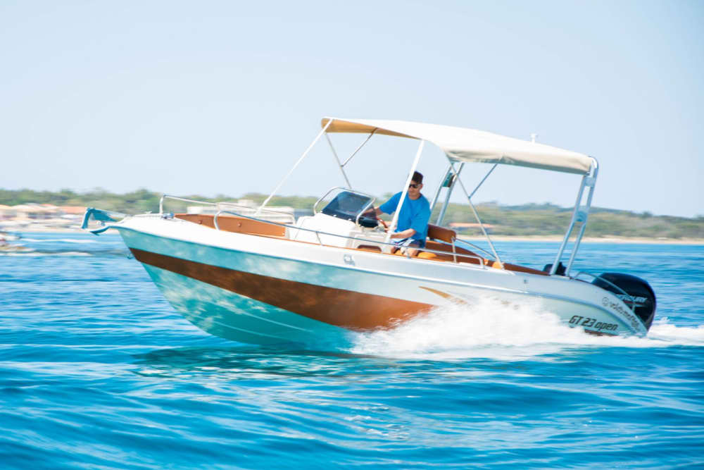 Quick Escape to Paradise: Private 3-Hour Cruise